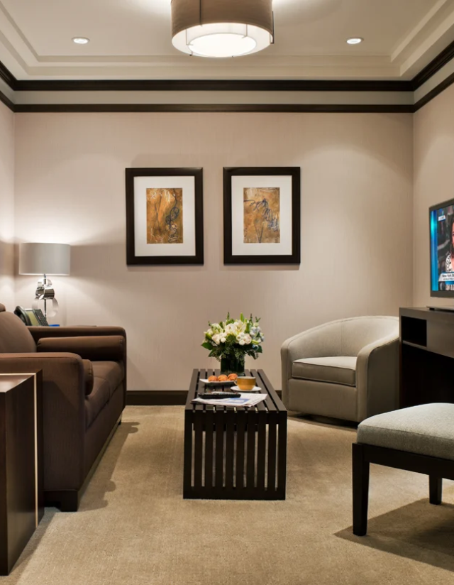 Rooms & Suites