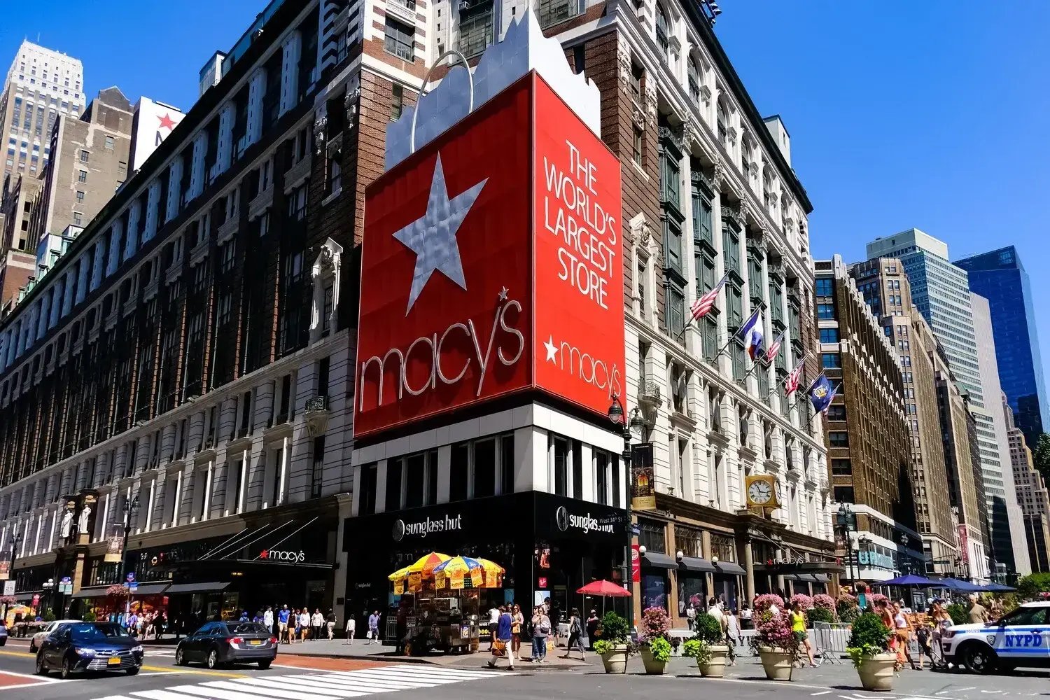 Macy's - Image by NYC Russ / Shutterstock.com